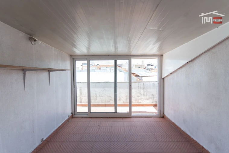 Apartamento T1 para Arrendamento em Fatima Foto 14