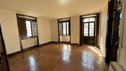 Moradia T5 para Venda em Abrunheira, Verride e Vila Nova da Barca