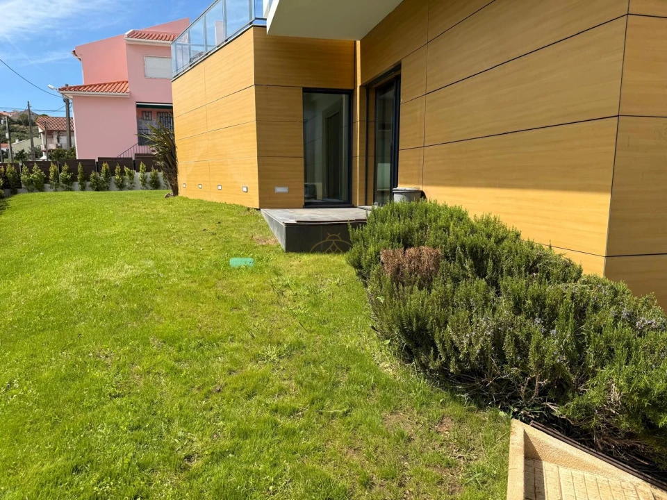 Moradia T4 para Venda em São Domingos de Rana Foto 29