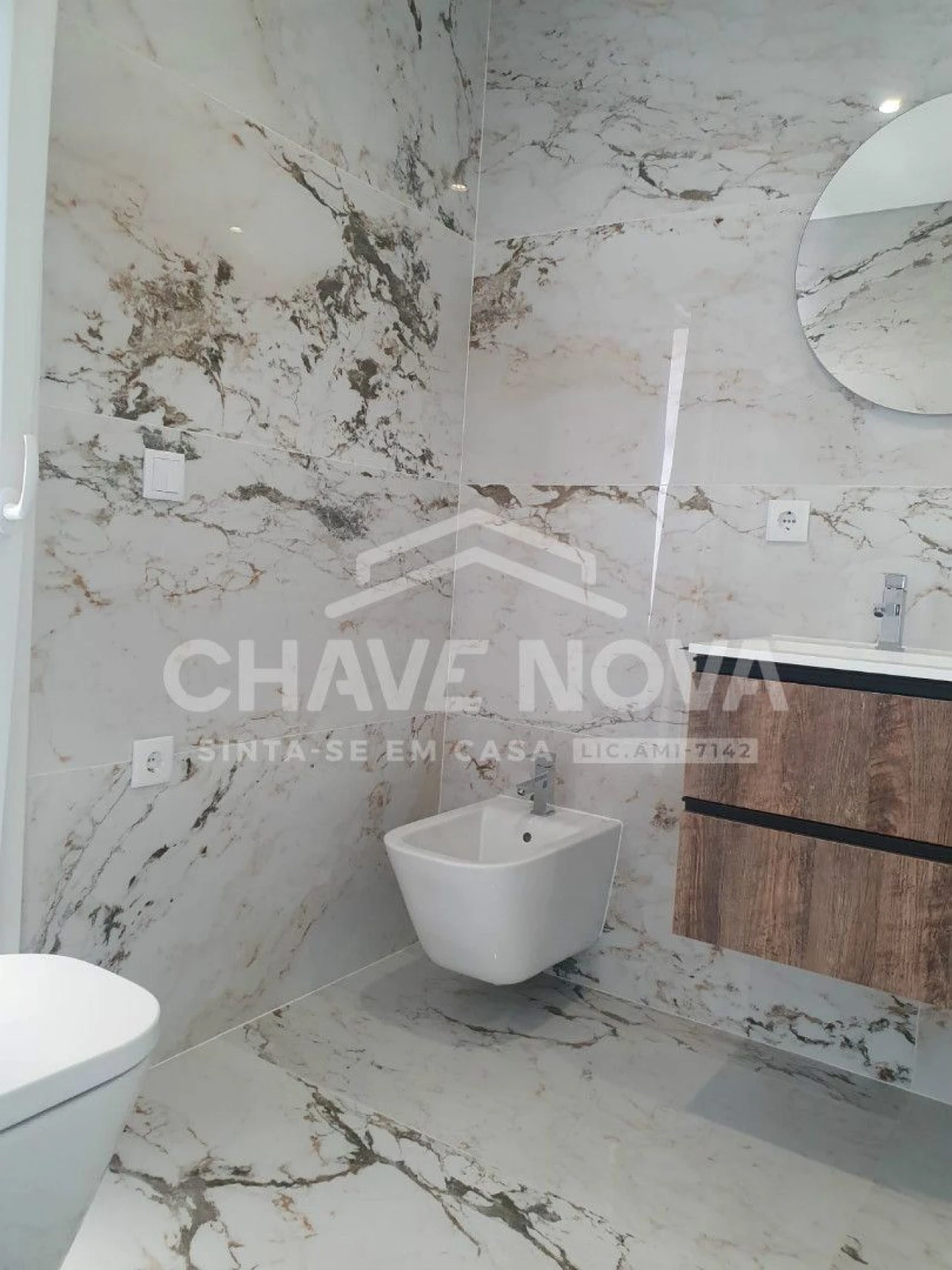 Apartamento T2 para Venda em Corroios Foto 8