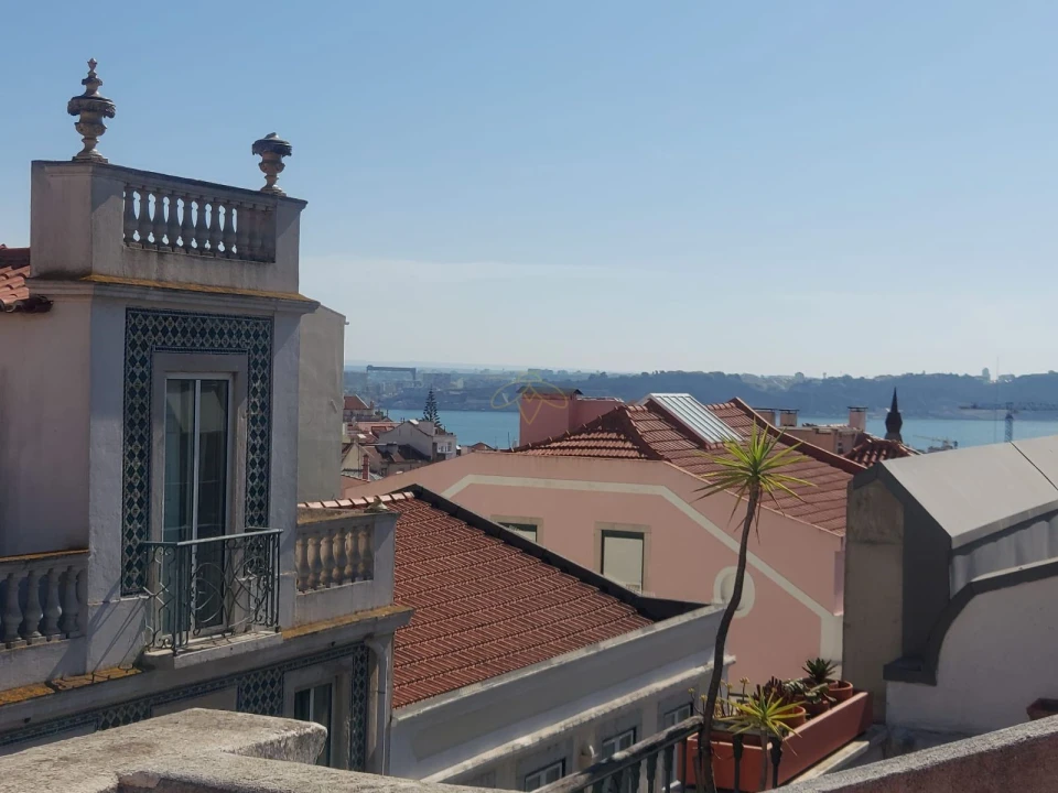 Apartamento T3 para Venda em Santo António Foto 3