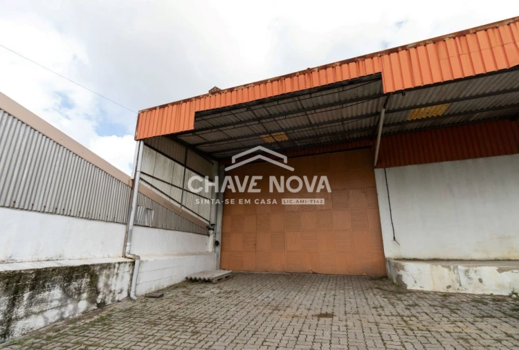 Armazém para Venda em Santa Maria de Lamas Foto 7