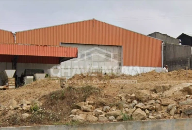 Armazém para Arrendamento em Santa Maria de Lamas