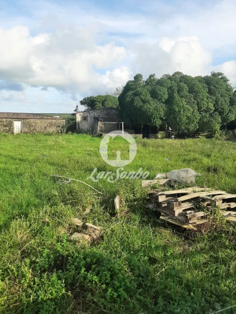 Terreno Misto para Venda em Fontinhas