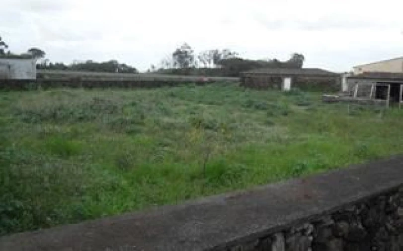 Terreno Misto para Venda em Fontinhas Foto 2