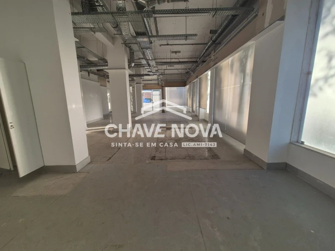 Loja para Venda em Albufeira e Olhos de Água Foto 10