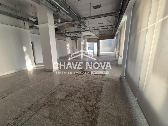 Loja para Venda em Albufeira e Olhos de Água Foto 12