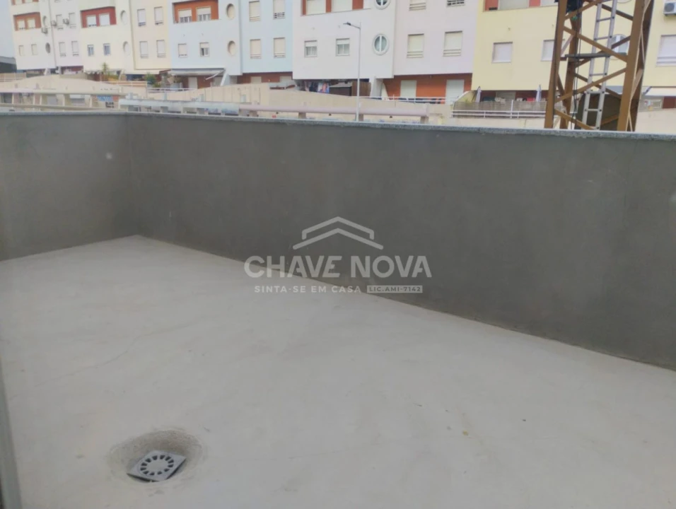 Apartamento T3 para Venda em Corroios Foto 10