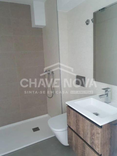 Apartamento T3 para Venda em Corroios