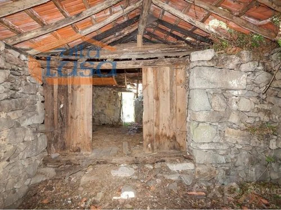 Quinta T0 para Venda em Santiago de Piães Foto 3