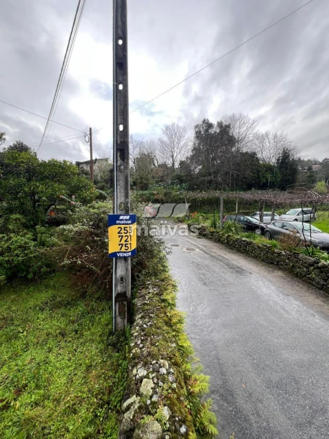 Terreno para Venda em Vila Verde e Barbudo