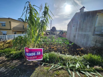 Terreno para Venda em Santa Joana