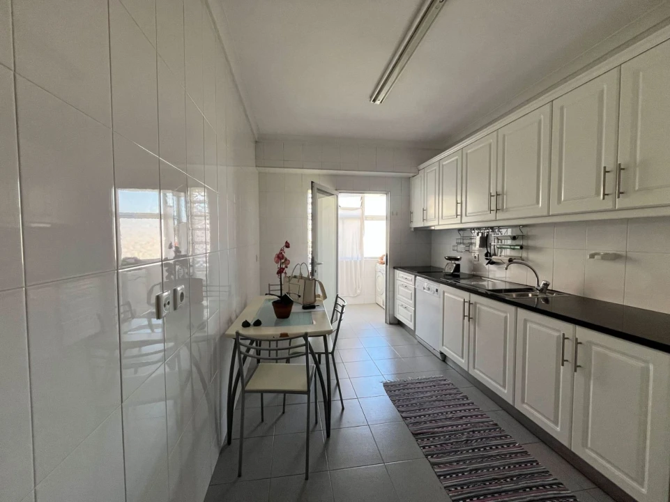 Apartamento T3 para Arrendamento em Bonfim Foto 9