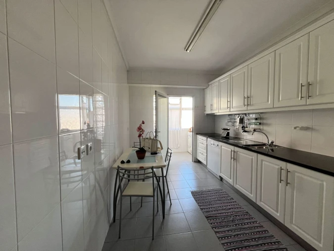 Apartamento T3 para Arrendamento em Bonfim Foto 9