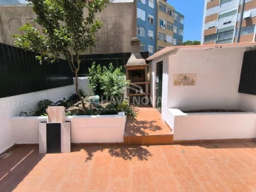 Apartamento T3 para Venda em Mina de Água