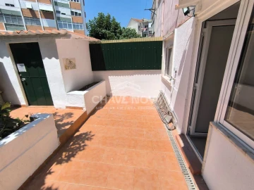 Apartamento T3 para Venda em Mina de Água