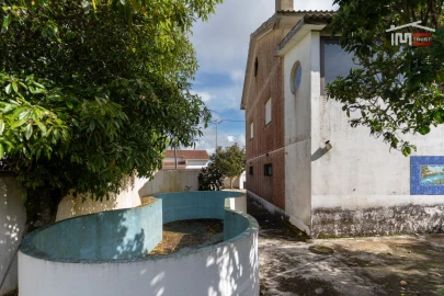 Moradia T3 para Venda em Nossa Senhora da Piedade