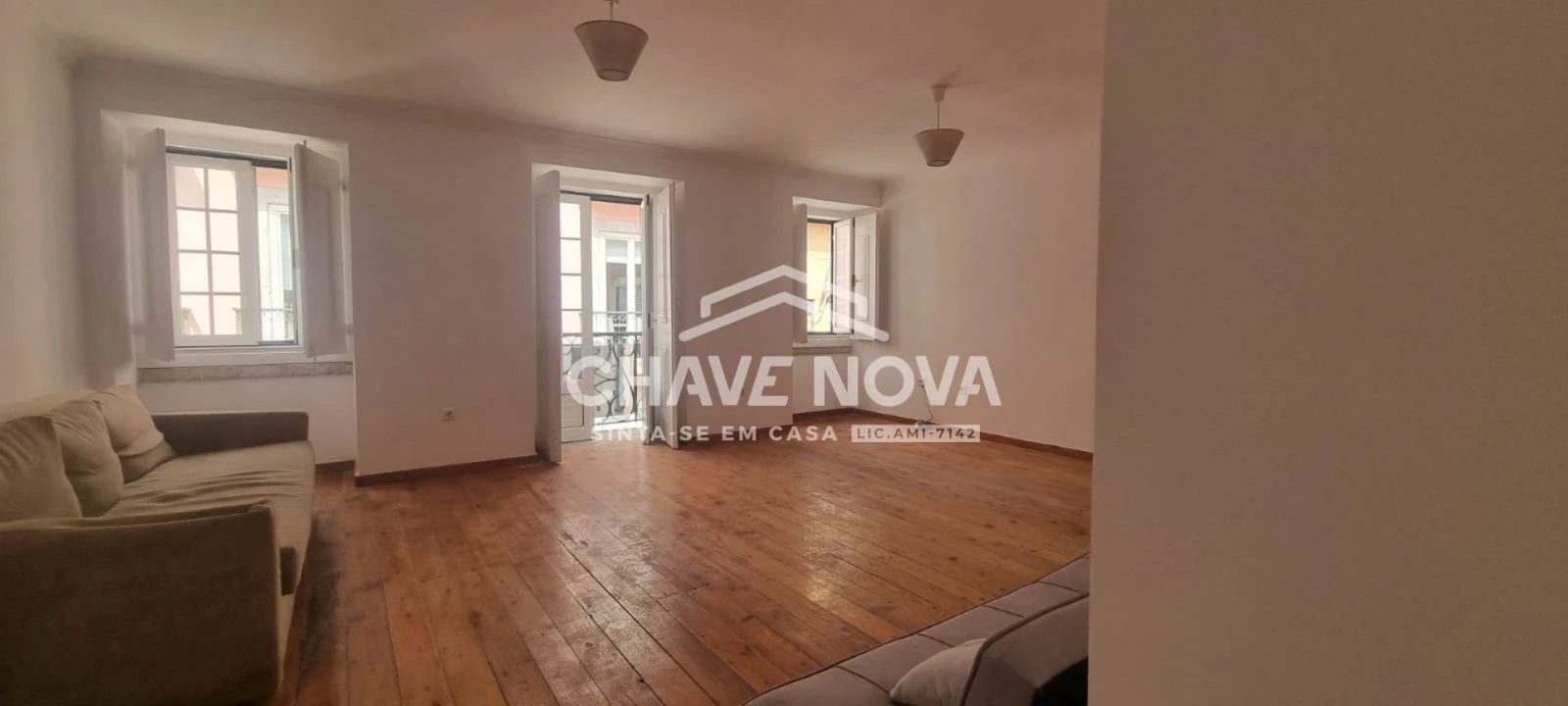 Apartamento T2 para Venda em Misericórdia Foto 2