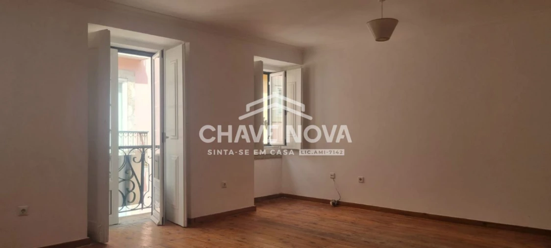 Apartamento T2 para Venda em Misericórdia Foto 3