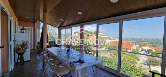 Moradia T4 para Venda em Vilar e Viveiro