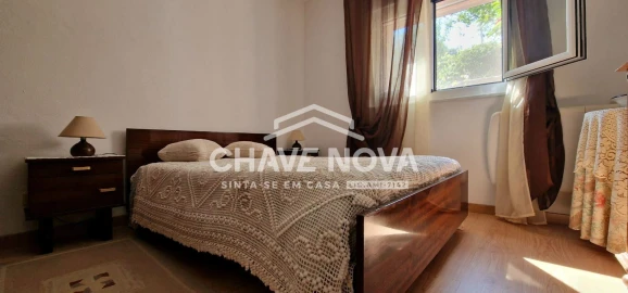 Moradia T4 para Venda em Vilar e Viveiro