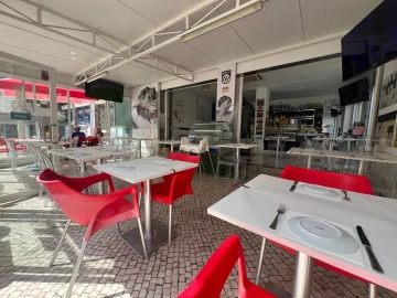 Negócio para Venda em Quarteira