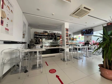 Negócio para Venda em Quarteira