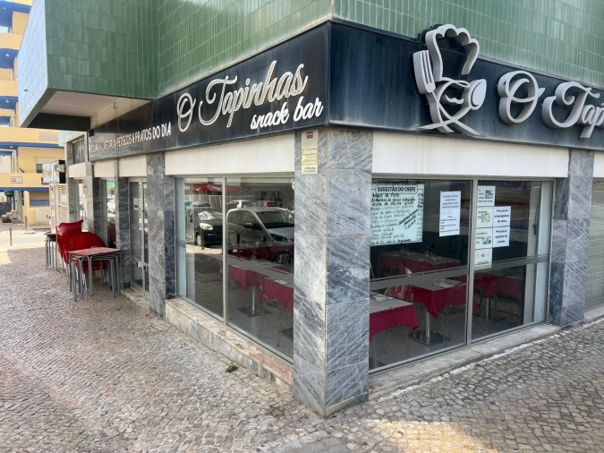 Negócio para Venda em Quarteira Foto 3