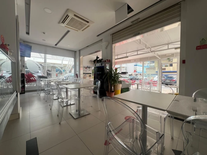 Negócio para Venda em Quarteira Foto 15