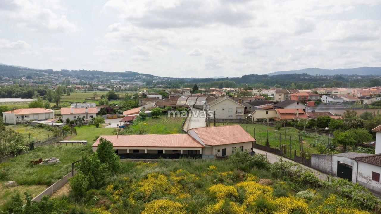 Moradia T2 para Venda em Merelim (São Paio), Panoias e Parada de Tibães Foto 2