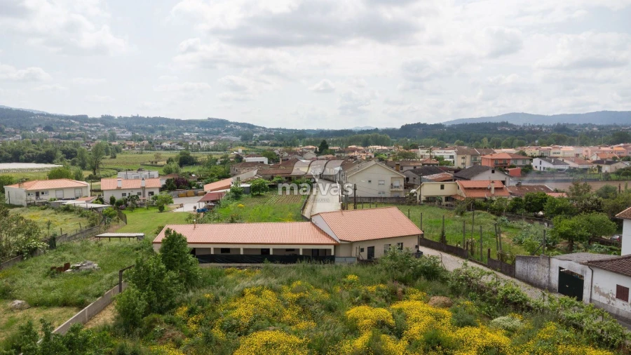 Moradia T2 para Venda em Merelim (São Paio), Panoias e Parada de Tibães Foto 2