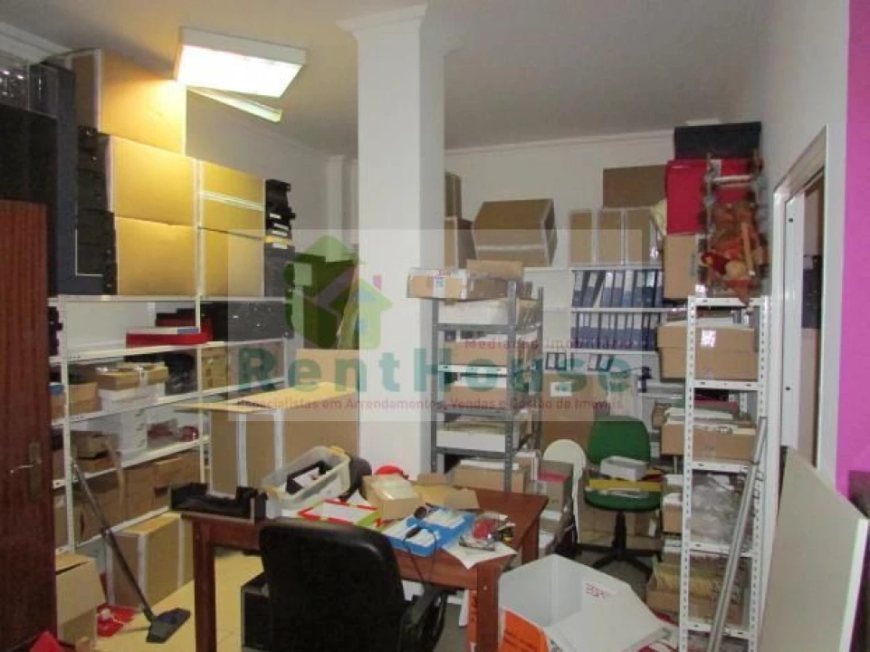 Loja para Venda em Paião Foto 5