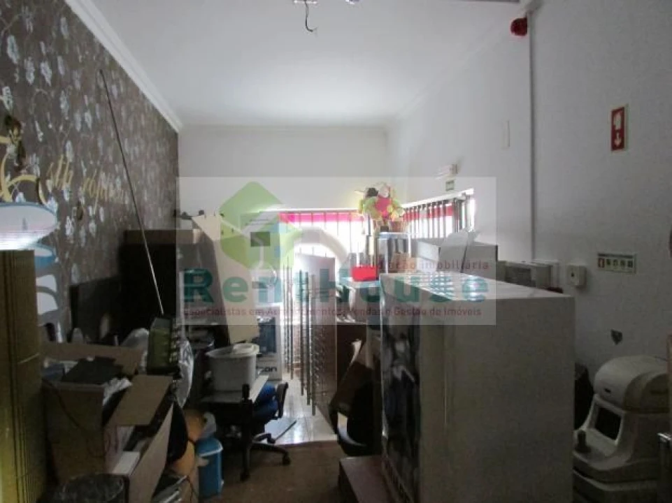 Loja para Venda em Paião Foto 2