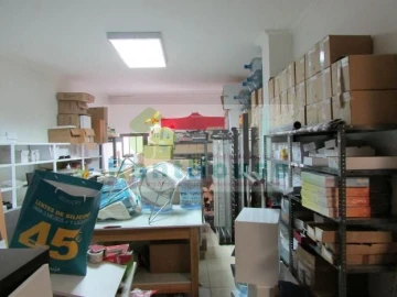 Loja para Venda em Paião