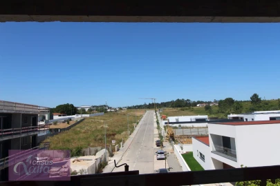 Apartamento T4 para Venda em Parceiros e Azoia