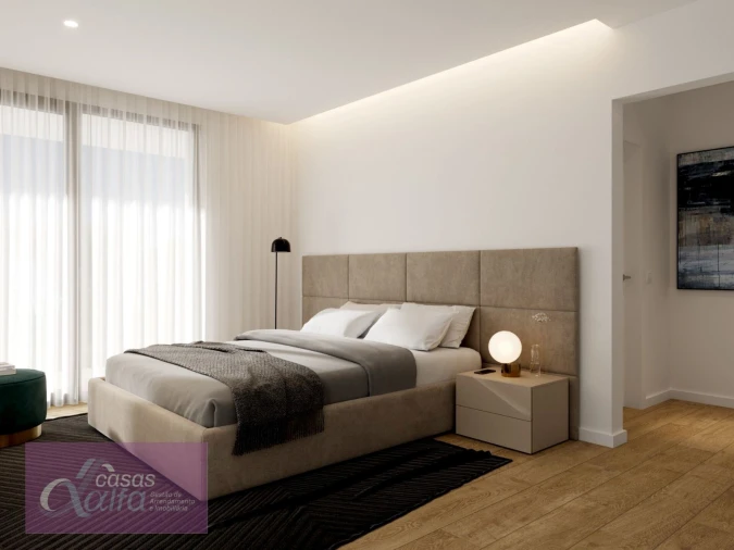 Apartamento T4 para Venda em Parceiros e Azoia Foto 6