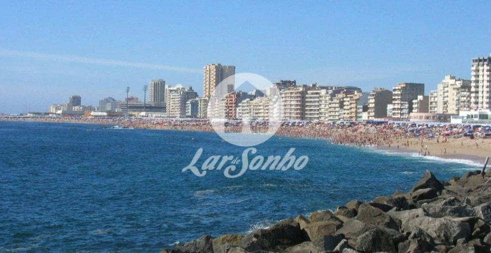 Moradia T3 para Venda em Airo Foto 29