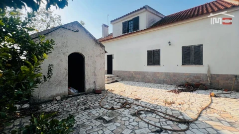 Terreno Misto para Venda em Alcochete