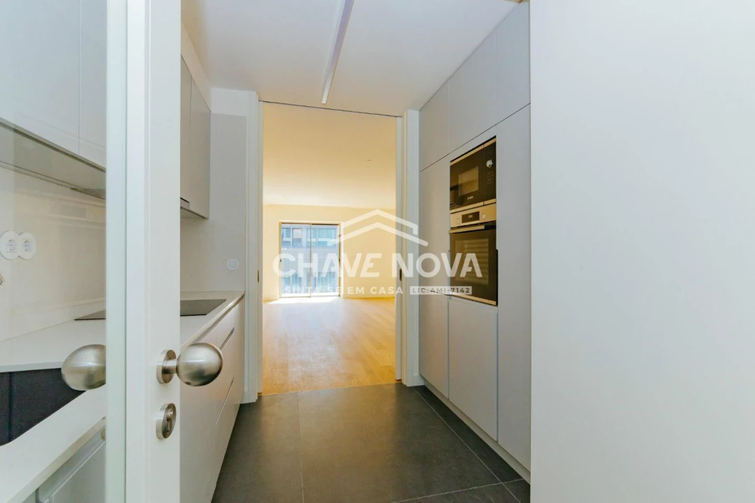 Apartamento T2 para Venda em Santo António Foto 9