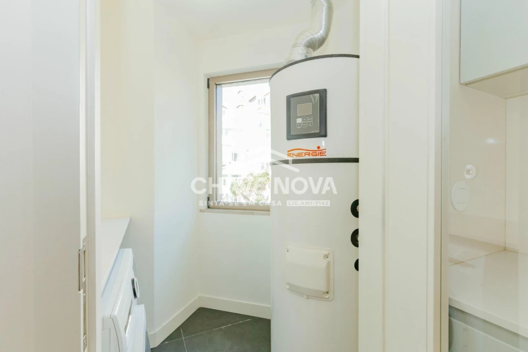 Apartamento T2 para Venda em Santo António Foto 11