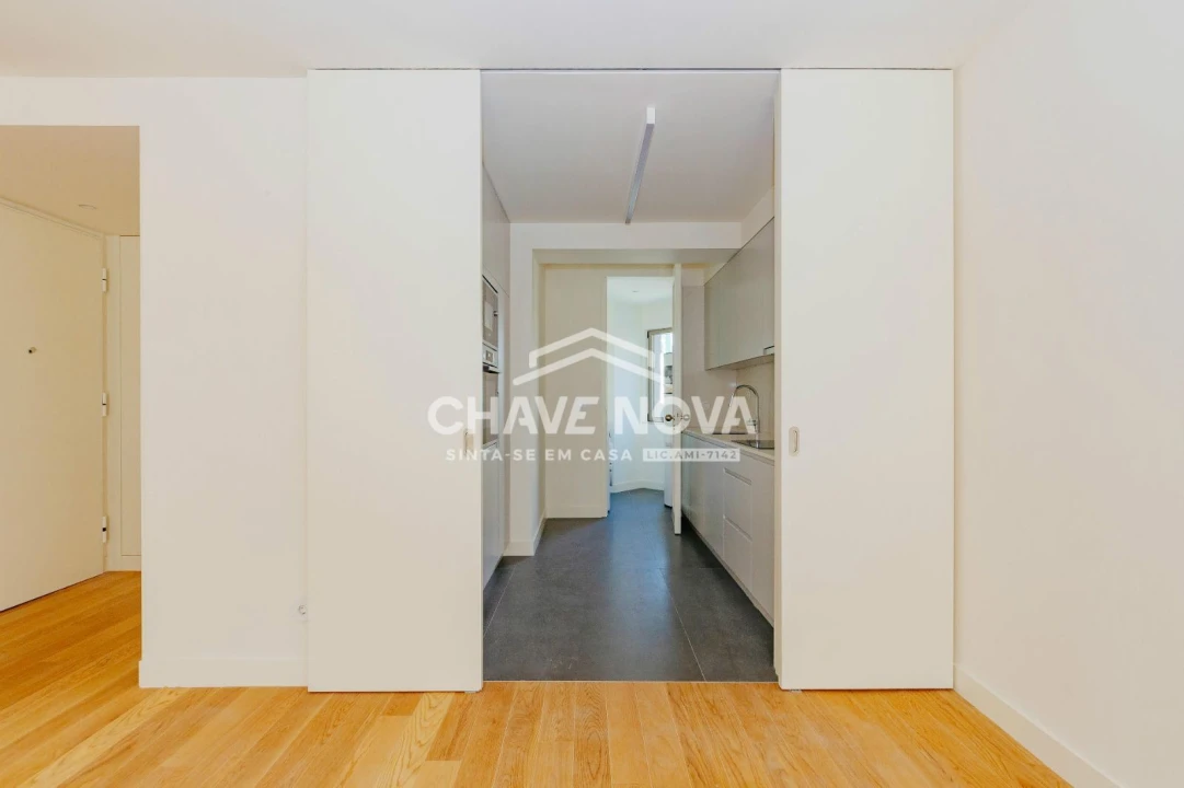 Apartamento T2 para Venda em Santo António Foto 15