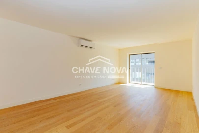 Apartamento T2 para Venda em Santo António