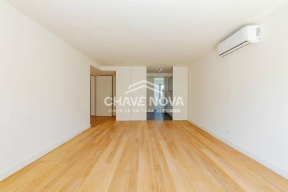 Apartamento T2 para Venda em Santo António