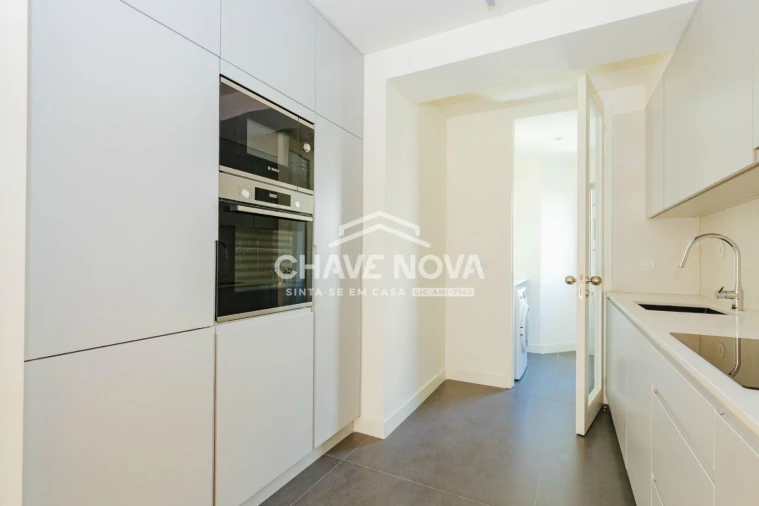Apartamento T2 para Venda em Santo António Foto 5