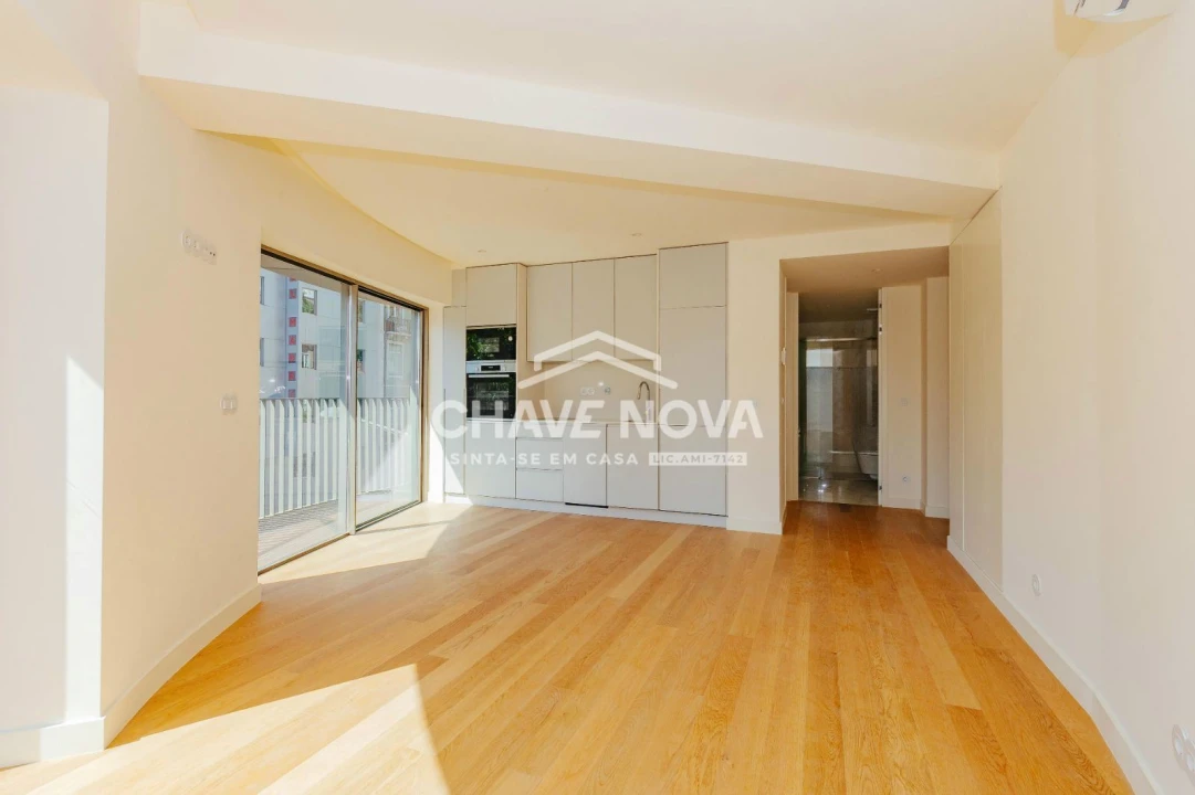 Apartamento T1 para Venda em Santo António Foto 1