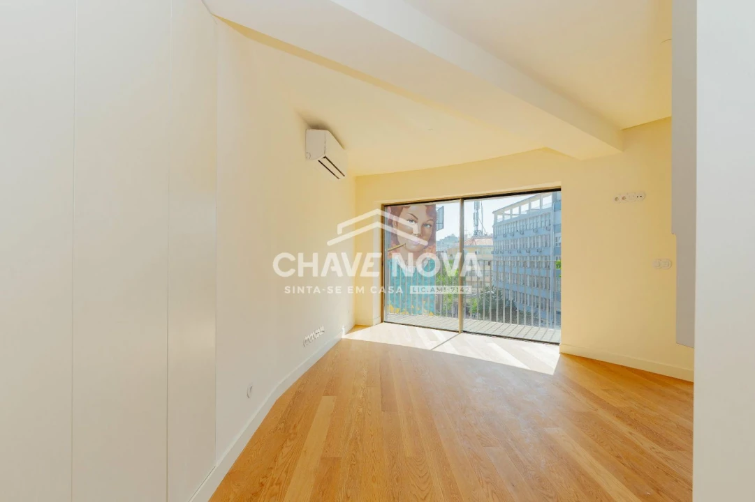 Apartamento T1 para Venda em Santo António Foto 8