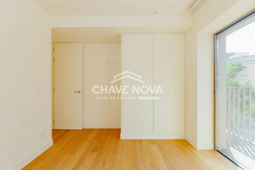 Apartamento T1 para Venda em Santo António Foto 19