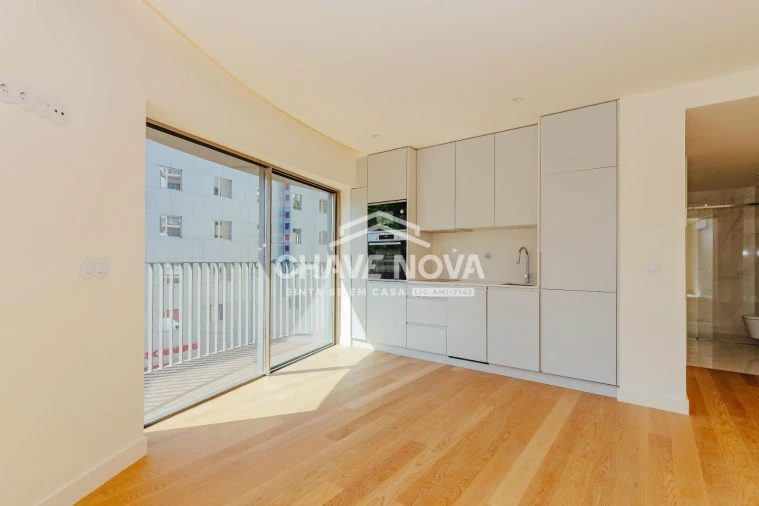 Apartamento T1 para Venda em Santo António Foto 4