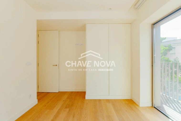 Apartamento T1 para Venda em Santo António Foto 19