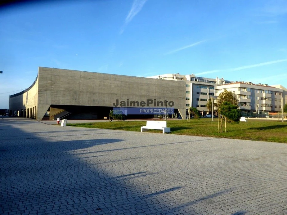 Terreno P/ Prédio para Venda em Espinho Foto 2